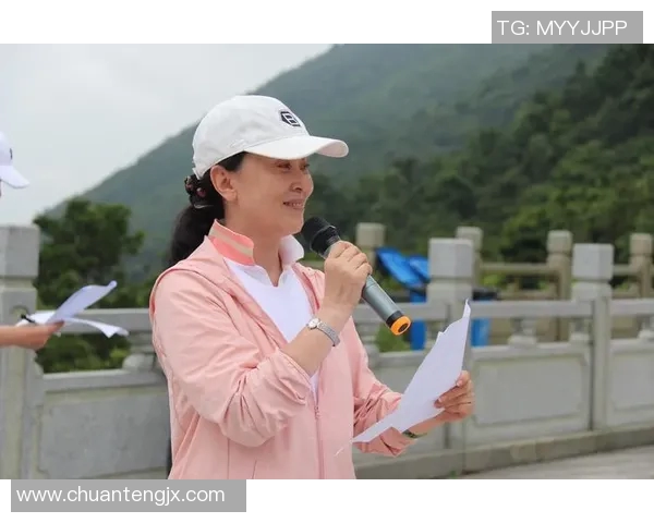 运动数据攀岩人生的深度对话赵芳如何在高峰与挑战中找到自我